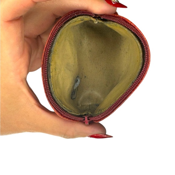 Chanel Red Caviar CC Coin Purse - Picture 7 of 10